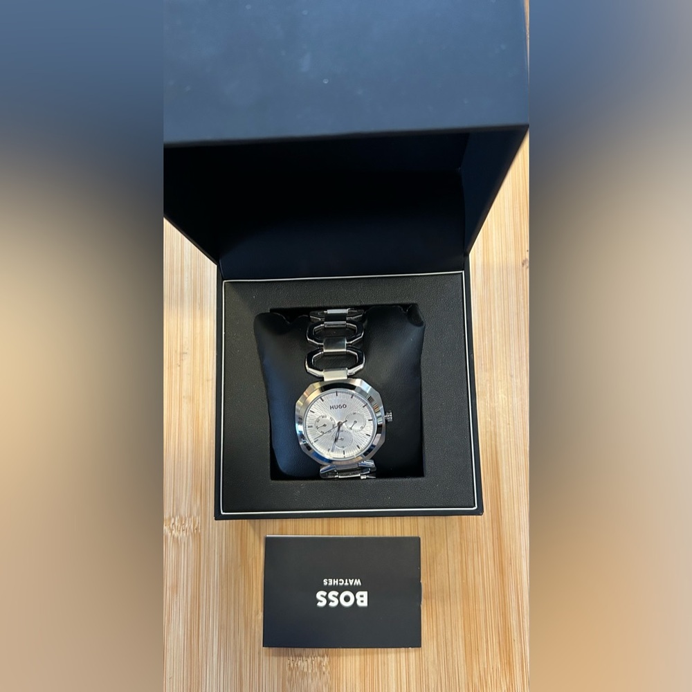 Hugo Boss Watch With 38mm Silver Chronograph Face & Silver Bracelet - Picture 4 of 5
